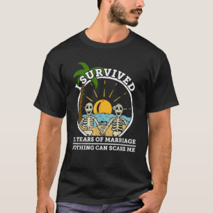 Camiseta Sobrevivi a 11 anos de casamento que nada pode ass