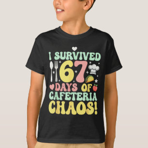 Camiseta Sobrevivi a 67 Dias De Caos Na Cafeteria Seis Sete