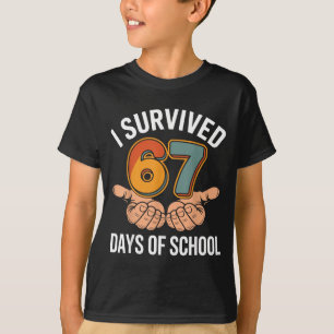 Camiseta Sobrevivi a 67 Dias De Escola Professor Divertido