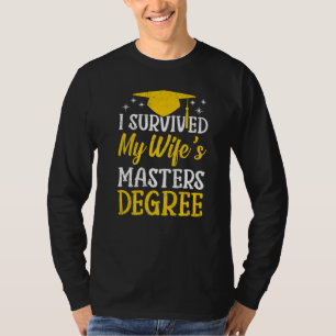 Camiseta Sobrevivi ao mestrado da minha esposa 17