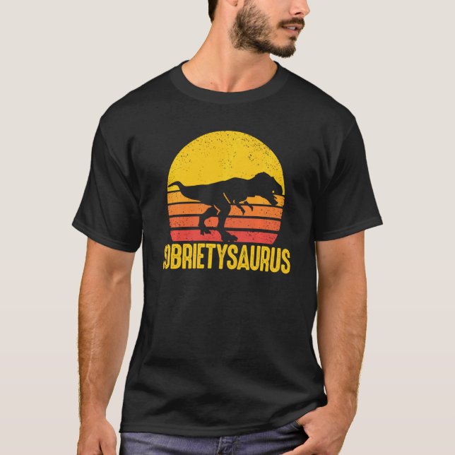 Camiseta Sobrietysaurus Dinosaur Sober Vício Recovery S (Frente)