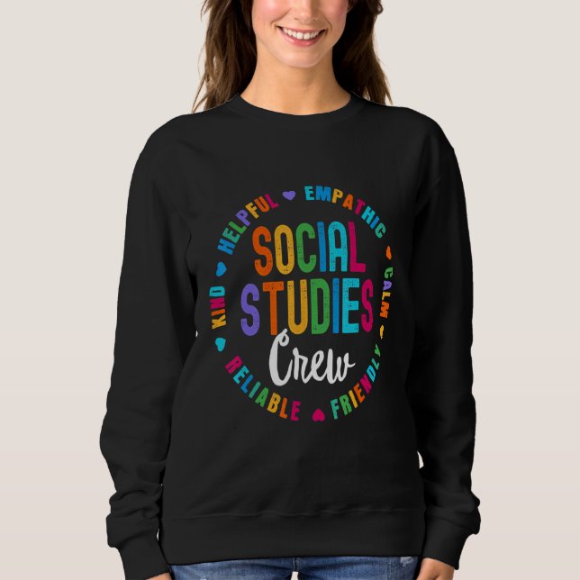 Camiseta Social Studies Crew First Day Of School & Apprecia (Frente)
