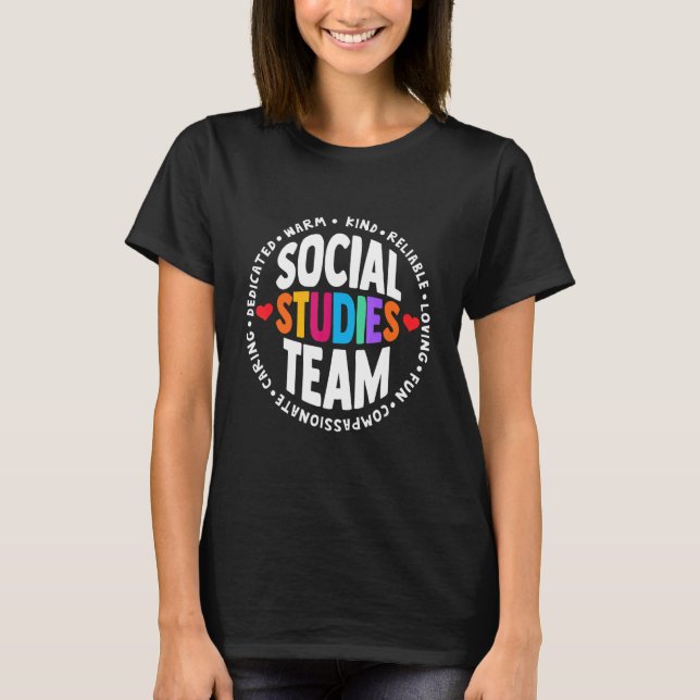 Camiseta Social Studies TEAM First Day Of School & Apprecia (Frente)