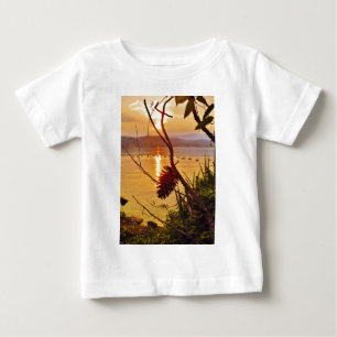 Camiseta Sol do Lago Pinecone