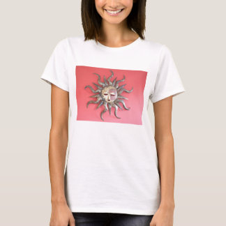 Camiseta sol no vermelho