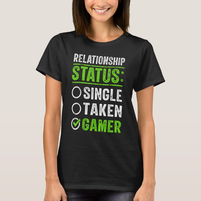 Camiseta Solteiro de Status de Relacionamento Tirado Engraç (Frente)