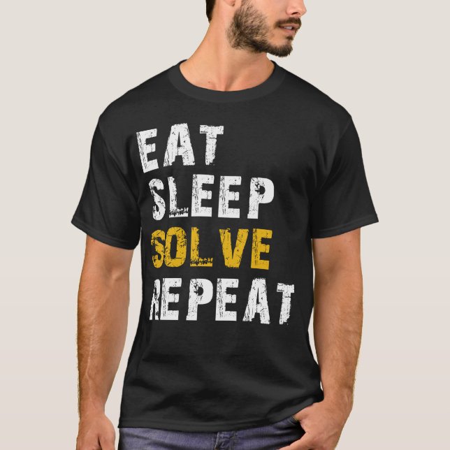 Camiseta solução de dormir comer (Frente)
