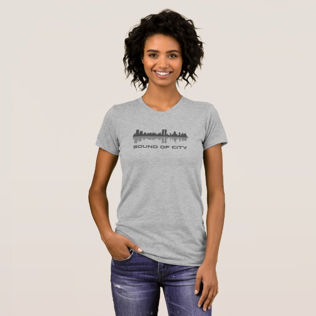 Camiseta Som da Cidade | Ajustado fino feminino (Frente Completa)