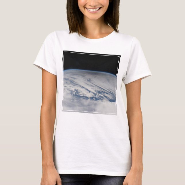 Camiseta Sombra Da Lua No Pacífico Norte. 2 (Frente)