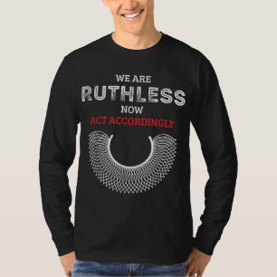 Camiseta Somos Inúteis Agora Agimos Em Conformidade Feminis