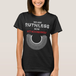 Camiseta Somos Inúteis Agora Agimos Em Conformidade Feminis