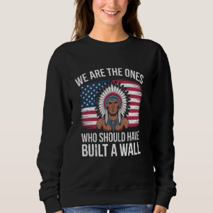 Camiseta Somos Nós Que Deveríamos Ter Construído Um Nativo