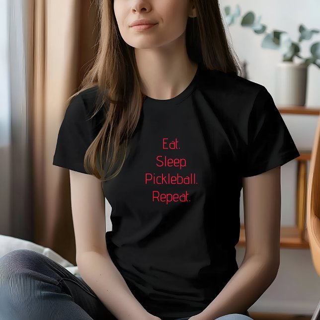 Camiseta Sonho de Pickleball Lover: Presentes para Seu Verm (Pickleball Lover's Dream: Gifts for Her T-Shirt. "Eat. Sleep. Pickleball. Repeat".)