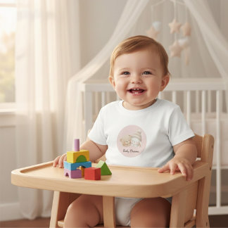 Camiseta Sonhos de Bebê MerryMist: Inverno Blush – Berçário