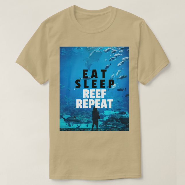 Camiseta SONO COMEÇAR A REPETIR TSirt Clássico (Frente do Design)