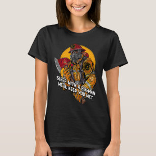 Camiseta Sono Molhado com um Bombeiro Humor de Bombeiro Fog