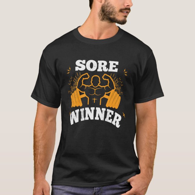 Camiseta Sore Winner  Gym Quote Workout Exercise And Fitnes (Frente)
