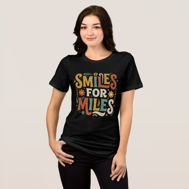 Camiseta Sorrisos Para Milhas Retro Boho Positivo (Frente Completa)