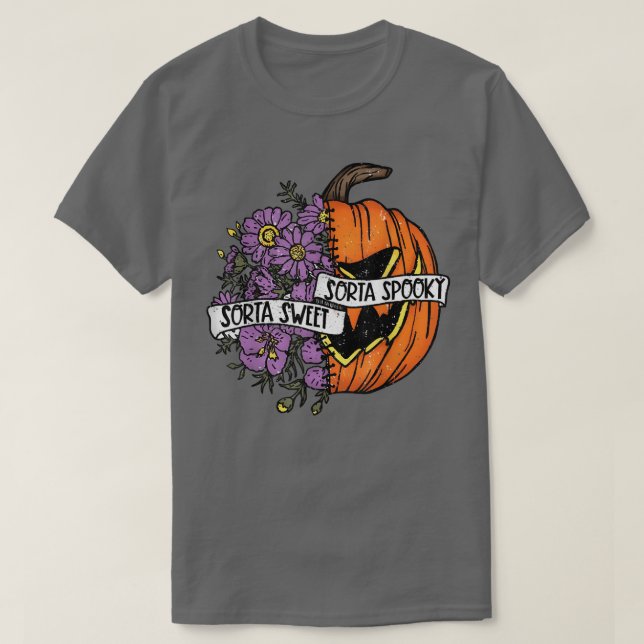 Camiseta Sorta Doce Sorta Spooky Halloween Pumpkin Trick O (Frente do Design)
