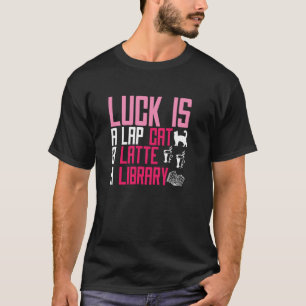 Camiseta Sorte É Um Gato No Colo Um Café & Uma Biblioteca D