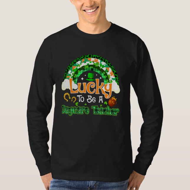 Camiseta Sorte Ser Professora De Cuidados De Dia Shamrock R (Frente)
