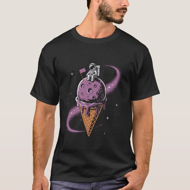 Camiseta Sorvete Wafer de Astronauta Fofo Pouso na Lua Galá (Frente)