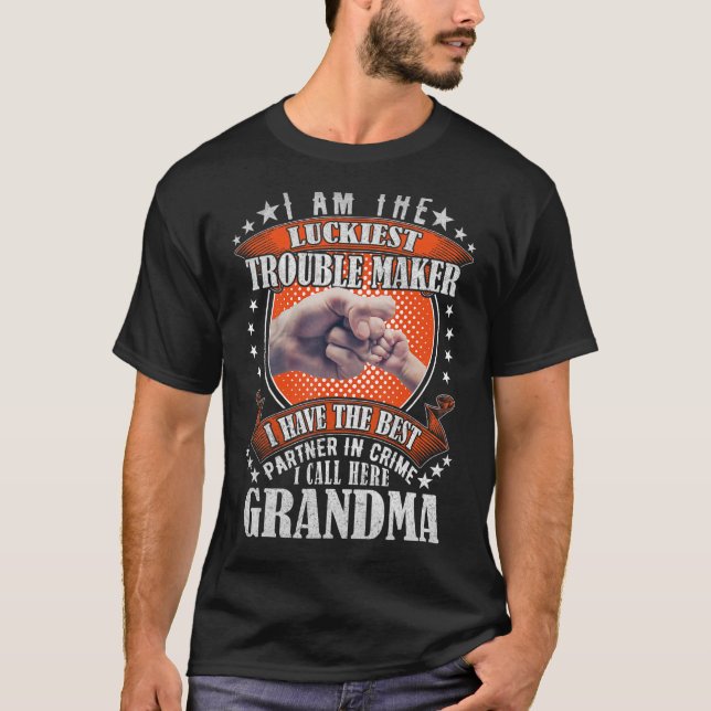 Camiseta Sou A Mais Sortuda Criadora De Problemas Que Chamo (Frente)