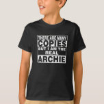 Camiseta Sou Archie Engraçado, Diversão Personalizada Pesso<br><div class="desc">Sou o verdadeiro Archie. Melhor presente de casal engraçado para homens ou crianças que você ama,  como tio,  pai,  irmão,  namorado,  colega de trabalho,  avô,  marido. dia de os pais exclusivo de nome pessoal presente.</div>