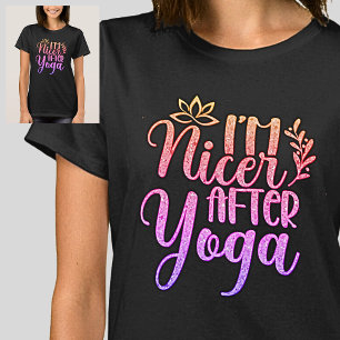 Camiseta Sou mais agradável depois de Yoga Pastels em Preto