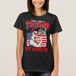 Camiseta Sou Trump Girl superando a American Flag Republica