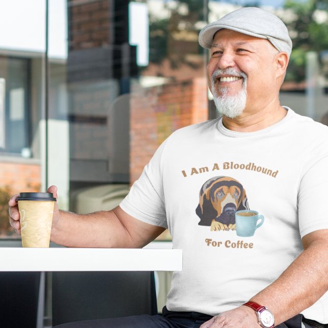 Camiseta Sou um Cão de Caça para Café (Criador carregado)