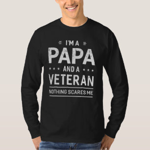 Camiseta Sou um Papai e Veterano de Guerra Avô Nada Me Assu