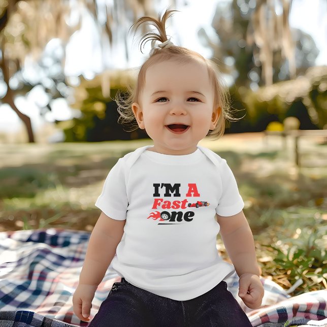 Camiseta Sou um Rapaz de Primeira festa de aniversário (Criador carregado)