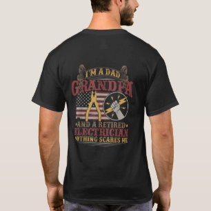 Camiseta Sou um vovô Pai e um eletricista aposentado