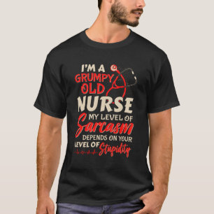 Camiseta Sou Uma Enfermeira Velha Enfermeira Engraçada Enfe