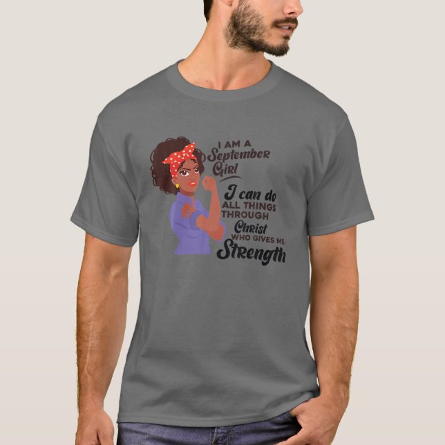 Camiseta Sou uma garota negra de aniversário de setembro. (Frente)