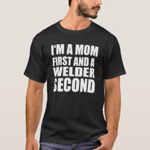 Camiseta Sou uma mãe e um texto gráfico mais soldado