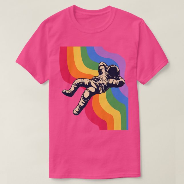 Camiseta Spaceman, Astronaut on a rainbow, Pride Month, Rai (Frente do Design)