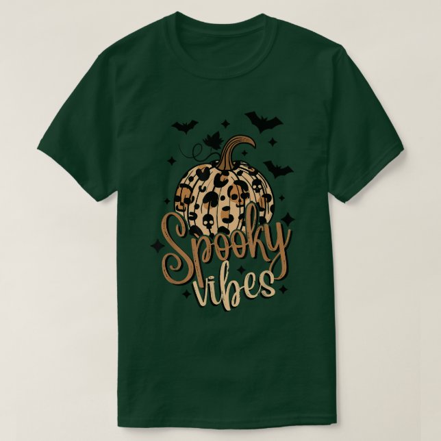 Camiseta Spookes Vibes Boho Halloween Pumpkin Leopard Witch (Frente do Design)