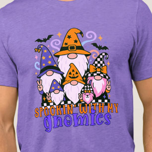 Camiseta "Spookin" Com Meus Gnomos: Amigos do Dia das Bruxa