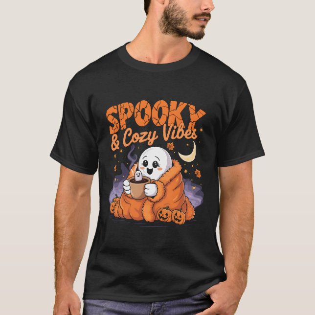 Camiseta Spooky & Cozy Vibes (Frente)