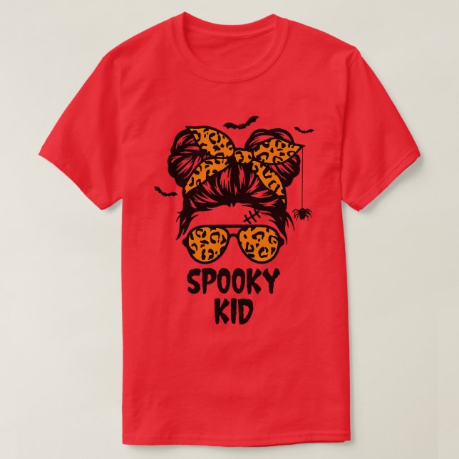 Camiseta Spooky Kid Halloween para Meninas Jovens Messy Bun (Frente do Design)