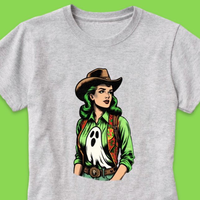 Camiseta Spooky Season Green Retro Cowgirl com Fantasma (Spooky Season Green Retro Cowgirl with Ghost T-Shirt)