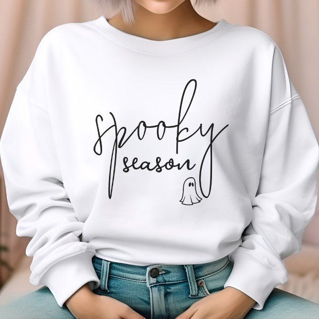 Camiseta "Spooky Season Halloween Sweatshirt para Mulheres" (Criador carregado)