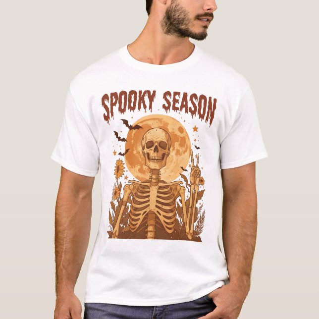 Camiseta Spooky Season Retro Halloween (Frente)