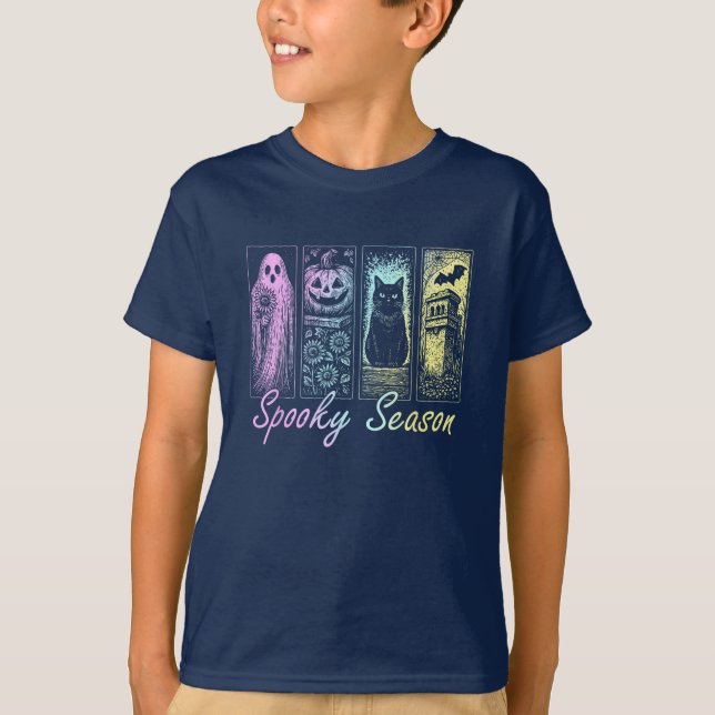 Camiseta Spooky Season Retro Halloween (Frente)