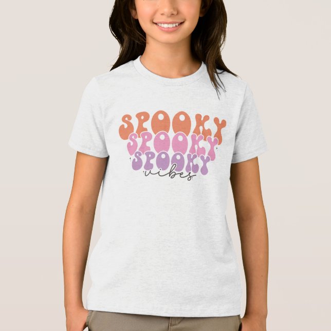 Camiseta Spooky Spooky Vibes Spooky (Frente)