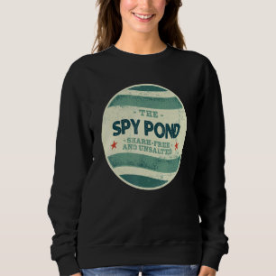 Camiseta Spy Pond Shark Camping Grátis e Sem Sal Massachus