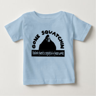 Camiseta Squatchin ido - há uns SQUATCH nestas madeiras!