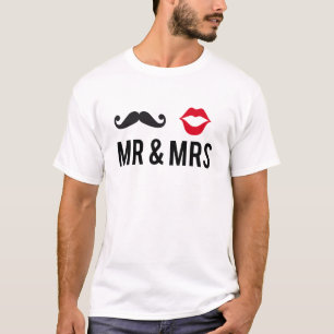 Camiseta Sr. e Sra., bigode e lábios vermelhos